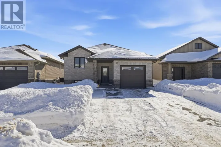 25 CEDAR PARK CRESCENT, Quinte West (Murray Ward), Ontario K8V0J1