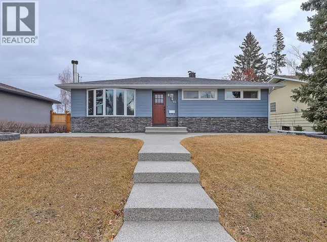 44 Granlea Place SW, Calgary, Alberta T3E4K2