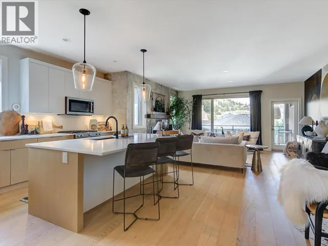 1349 Rocky Point Drive Unit# 5, Kelowna, British Columbia V1V0B5