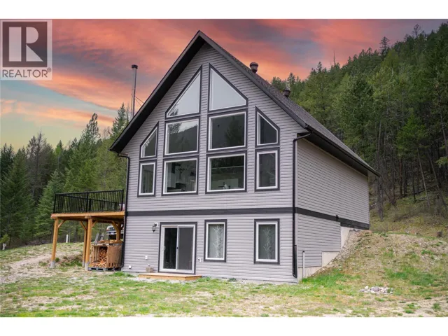 4165 93 Highway, Grasmere, British Columbia V0B1R0