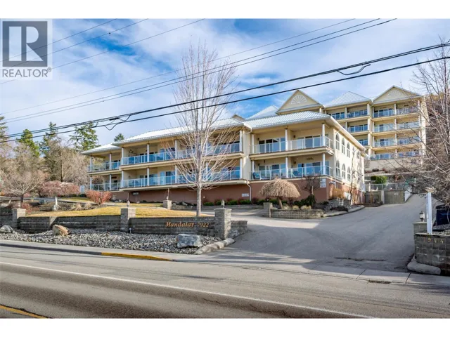 7922 Okanagan Landing Road Unit# 201, Vernon, British Columbia V1H2K5