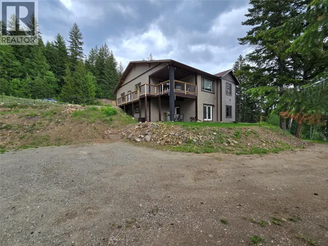565 Clearwater Valley Road, Clearwater, British Columbia V0E1N1