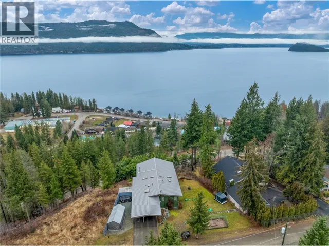 5305 Meadow Creek Crescent, Celista, British Columbia V0E1M6