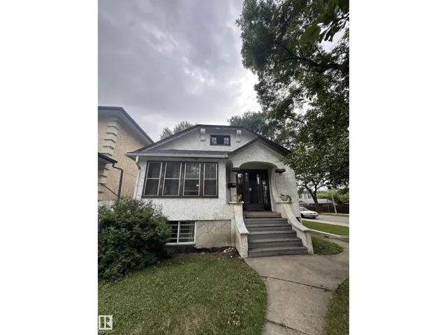 11548 97 ST NW, Edmonton, Alberta T5G1X8