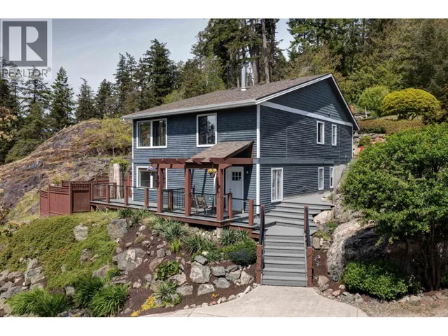 8362 REDROOFFS ROAD, Halfmoon Bay, British Columbia V7Z1E5