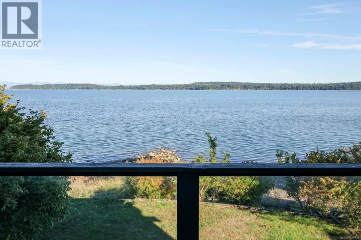 5650 Island Hwy S, Union Bay, British Columbia V0R3B0