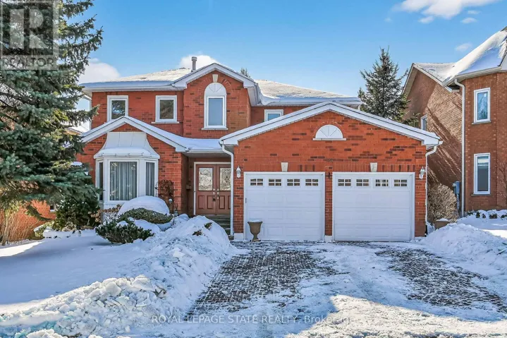 134 HUNTINGWOOD AVENUE, Hamilton (Dundas), Ontario L9H6X7