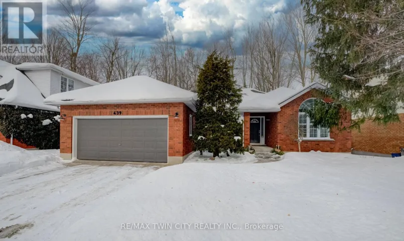 439 NORTHLAKE DRIVE, Waterloo, Ontario N2V1Y6