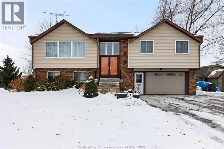 19079 BLUE WATER AVENUE, Lakeshore, Ontario N0P2L0