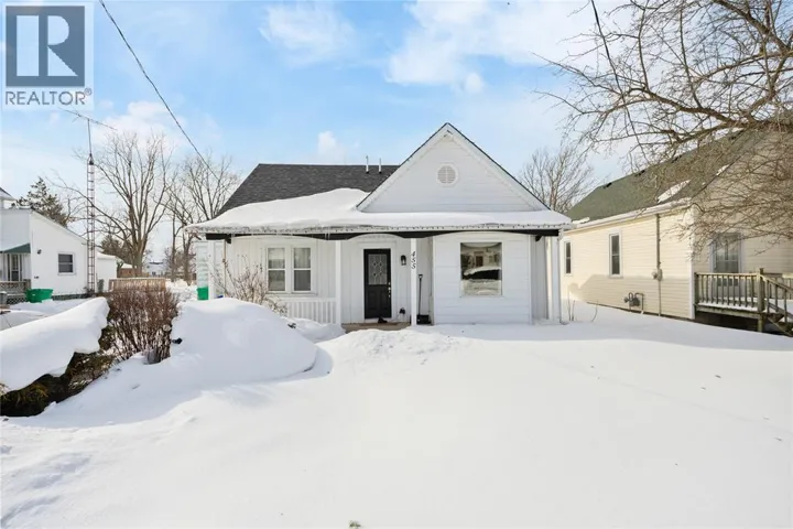 455 Princess STREET, Petrolia, Ontario N0N1R0