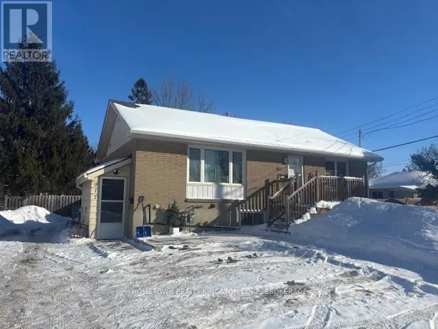 977 PORTSMOUTH AVENUE, Kingston (West of Sir John A. Blvd), Ontario K7M1X2