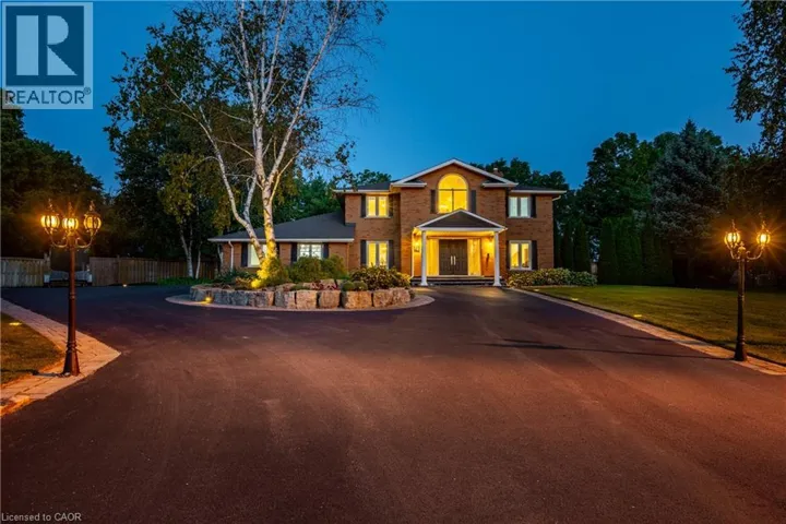 24 JOHN MARTIN Crescent, Flamborough, Ontario L8B0Z9