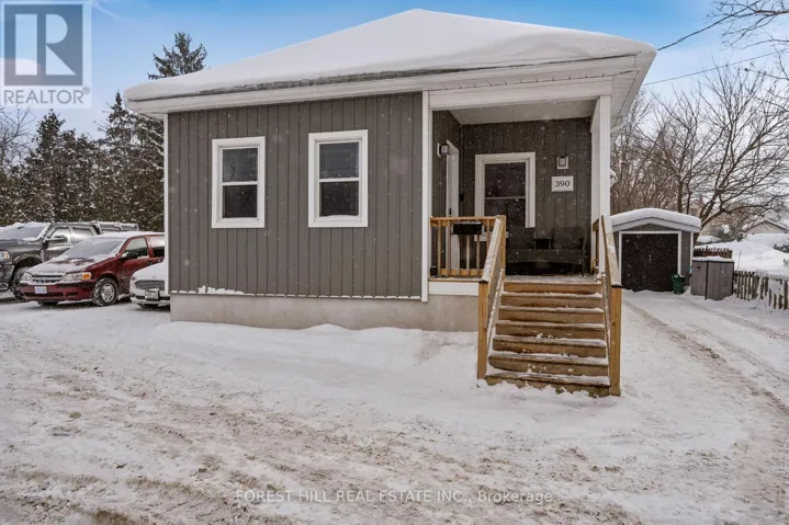 390 GLENDALE AVENUE, St. Catharines (Burleigh Hill), Ontario L2T1C2