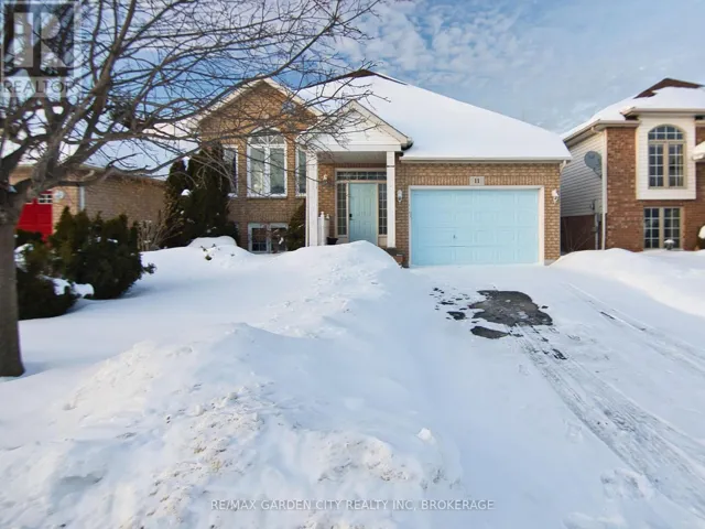 11 COZOCAR CRESCENT, St. Catharines (Rykert/Vansickle), Ontario L2S3Y5