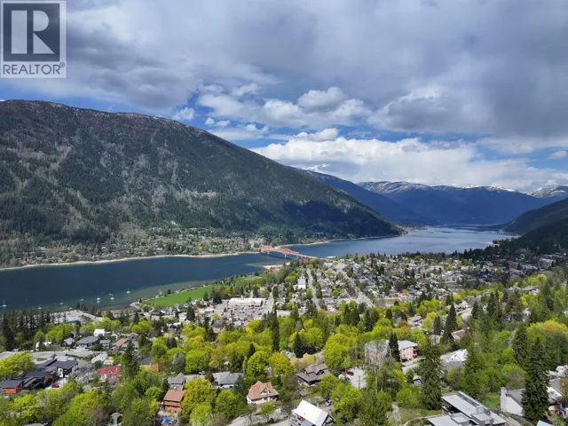 Lot B Mill Street, Nelson, British Columbia V1L4T4