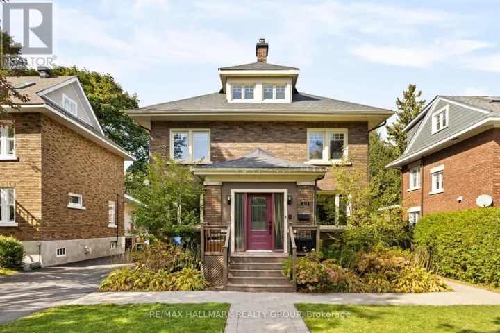 321 CLEMOW AVENUE, Ottawa, Ontario K1S2B7