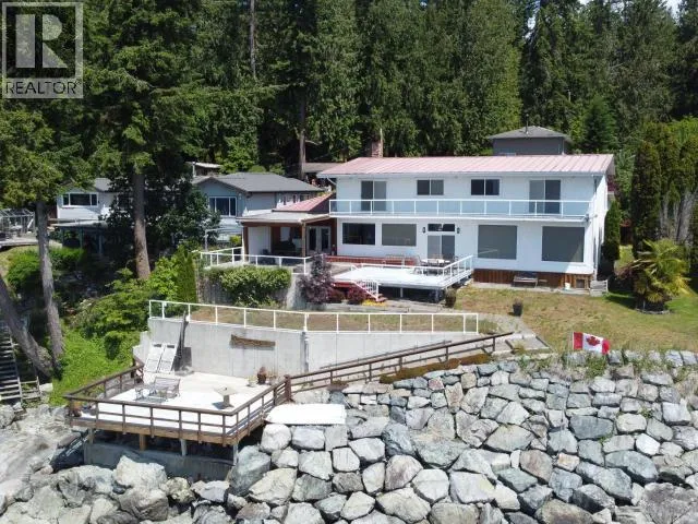 7397 STURT ROAD, Powell River, British Columbia V8A0C8