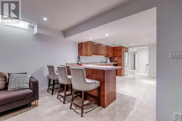 LOWER - 20 STONEMANSE COURT, Toronto (Woburn), Ontario M1G3V3