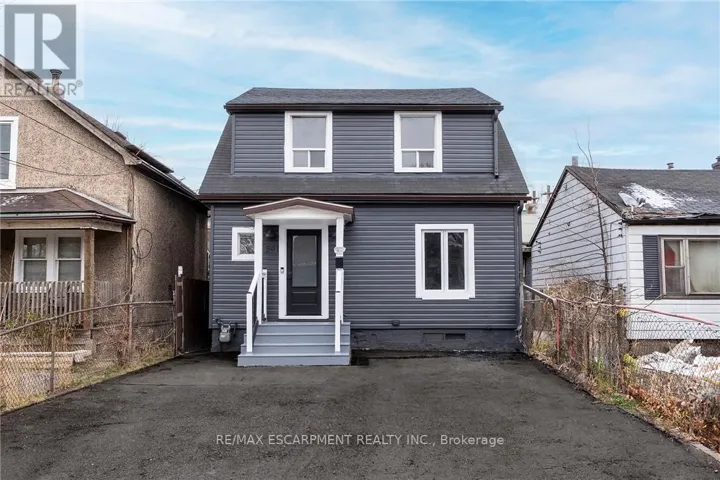 50 STAPLETON AVENUE, Hamilton (Crown Point), Ontario L8H3N5