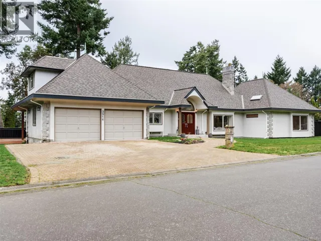 3914 Gibson Crt, Saanich, British Columbia V8N6E2