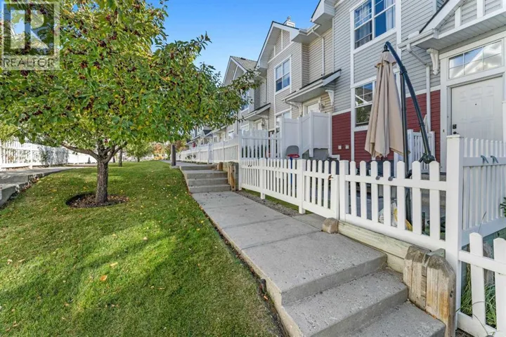 3305 New Brighton Gardens SE, Calgary, Alberta T2Z0A2