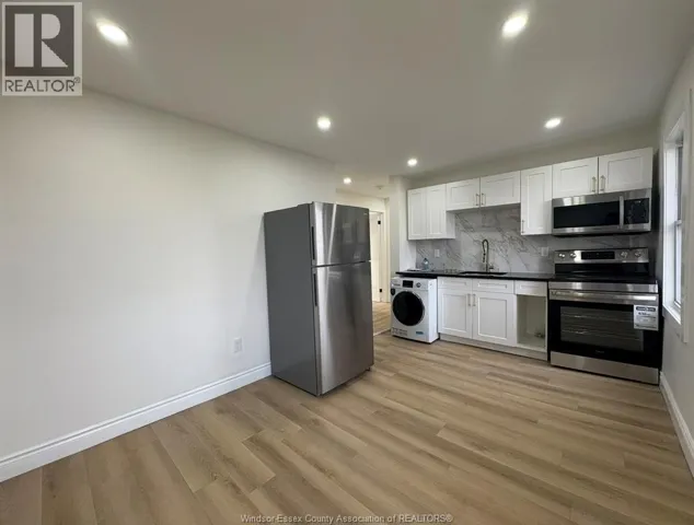 786 CHATHAM STREET East Unit# 2, Windsor, Ontario N9A1Y3