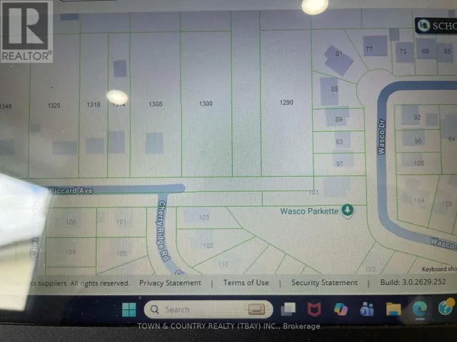1290 Piccard AVE, Thunder Bay, Ontario P7L0H0