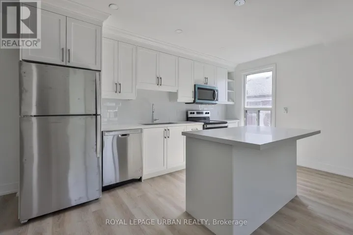 6 - 2841 KEELE STREET, Toronto (Downsview-Roding-CFB), Ontario M3M2G7