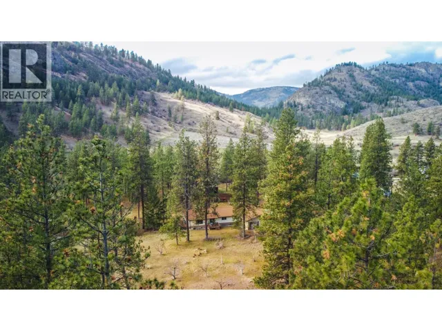 698 Green Lake Road, Oliver, British Columbia V0H1T5