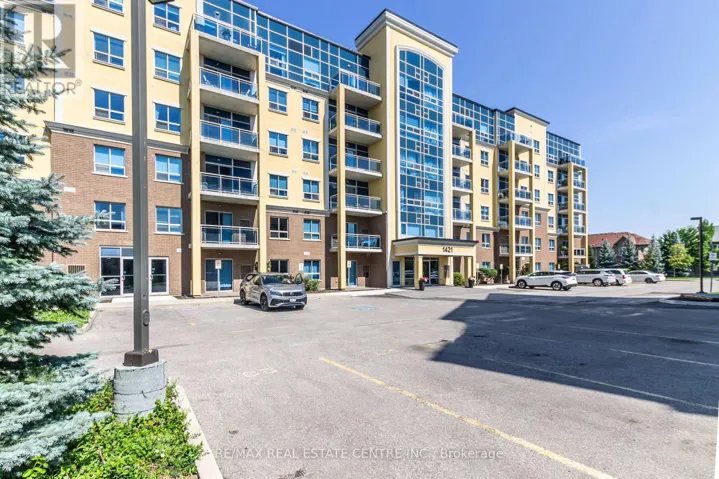 404 - 1421 COSTIGAN ROAD, Milton (CL Clarke), Ontario L9T2N4