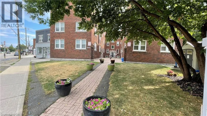 1544 KING Street E Unit# 204, Hamilton, Ontario L8K1S9