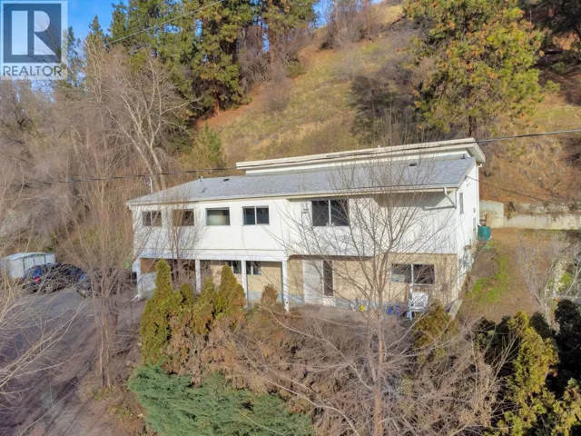 1745 Hollywood Road S, Kelowna, British Columbia V1X4P5