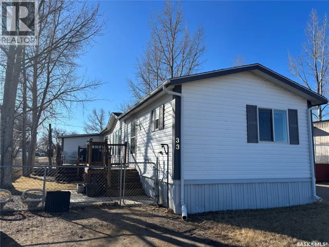 33 Cypress Mobile Home PARK, Maple Creek, Saskatchewan S0N1N0