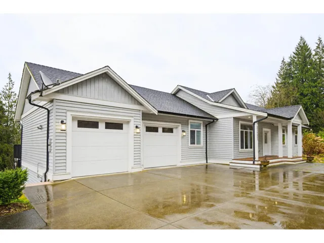 31221 SILVERHILL AVENUE, Mission, British Columbia V4S1G8