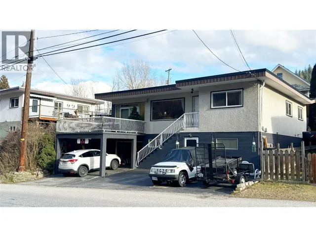214 Wellington Avenue, Warfield, British Columbia V1R2K5