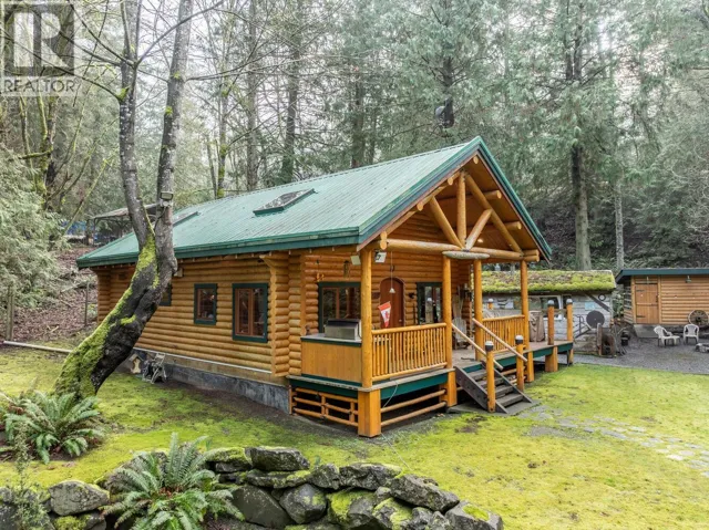 274 MERRYMAN DRIVE, Mayne Island, British Columbia V0N2J2
