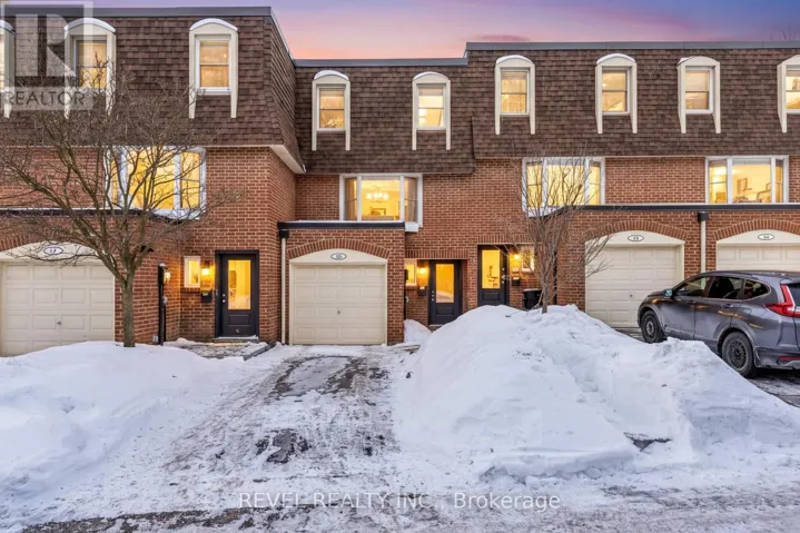 16 - 30 HESLOP ROAD, Milton (OM Old Milton), Ontario L9T1B3