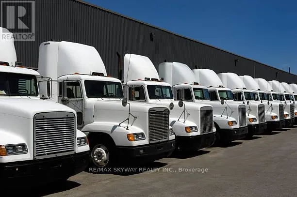 5455 STEELES AVENUE W, Toronto (Humber Summit), Ontario M9L1S7