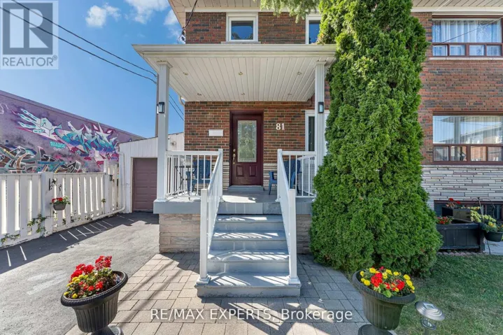 81 HAGAR AVENUE, Toronto (Rockcliffe-Smythe), Ontario M6N3V3
