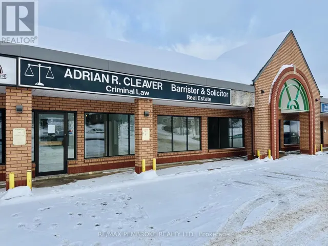 3 & 4 - 595 PEMBROKE STREET E, Pembroke, Ontario K8A3L7