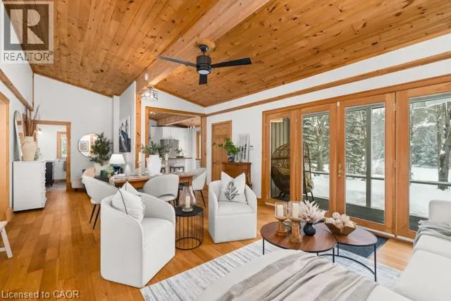 1217 SHERWOOD FOREST Road, Bracebridge, Ontario P1L1X3