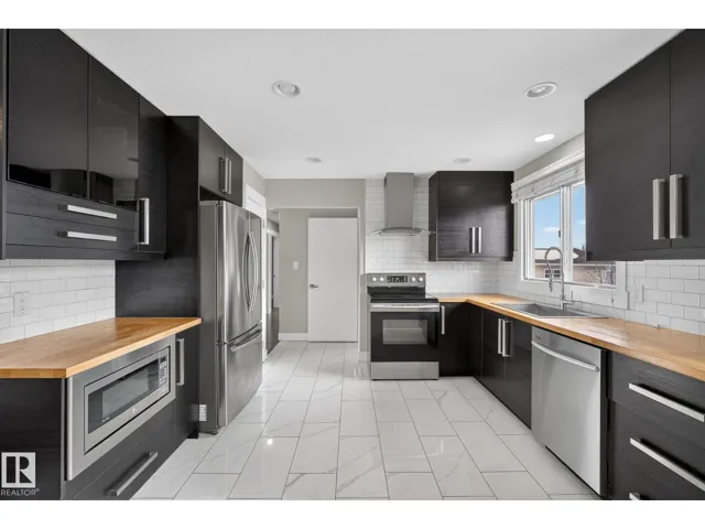 6219 150 AV NW, Edmonton, Alberta T5A1W7