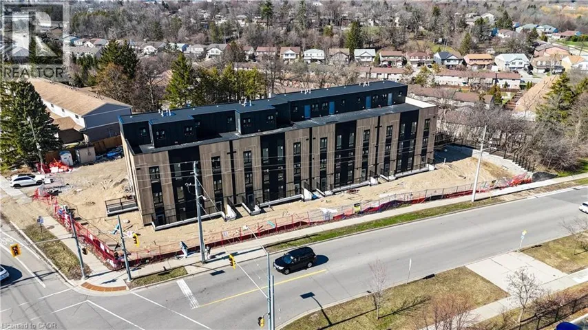 854 DOON VILLAGE Road Unit# 6, Kitchener, Ontario N2P1A3