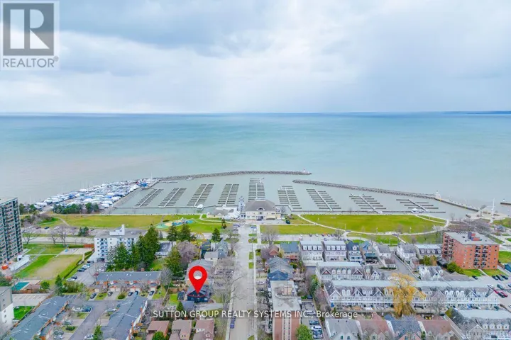 47 NELSON STREET, Oakville (BR Bronte), Ontario L6L3H5