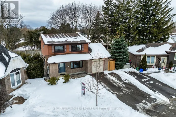 30 GLENMOUNT COURT, Whitby (Lynde Creek), Ontario L1N5M8