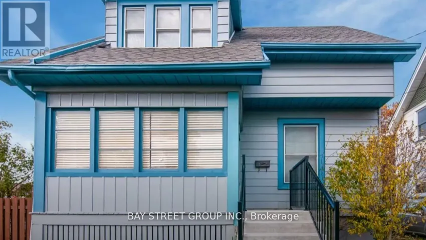 UPPER - 92 NELSON STREET W, Brampton (Downtown Brampton), Ontario L6X1W2