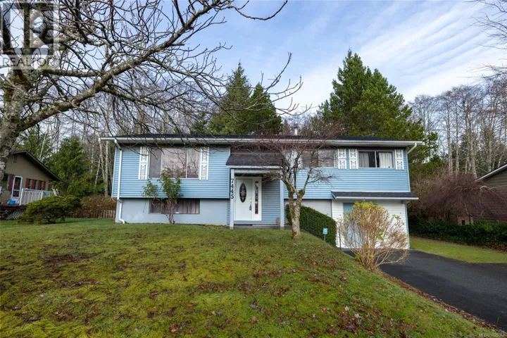 7445 Thunderbird Way, Port Hardy, British Columbia V0N2P0