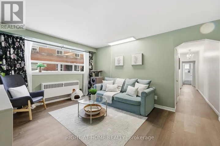 11 - 223 MACNAB STREET S, Hamilton (Durand), Ontario L8P3C9