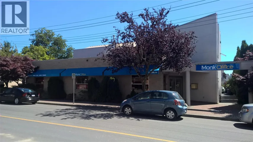 101 9839 Fifth St, Sidney, British Columbia V8L2X4
