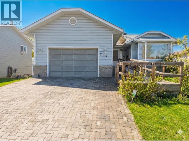 705 11TH Street S, Cranbrook, British Columbia V1C5J8
